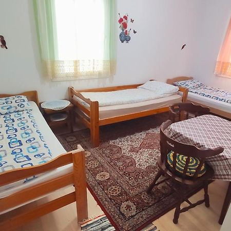 منزل الضيف بلوزين  في Privatni Smjestaj "Mratinje" المظهر الخارجي الصورة